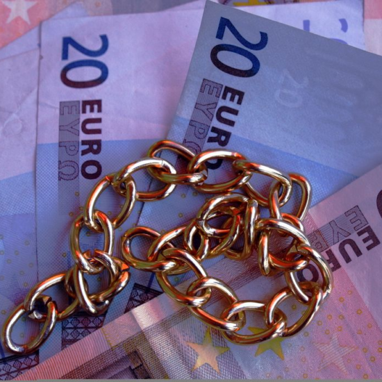 Como-evitar-estafas-al-vender-joyas-de-oro
