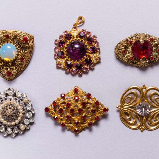 Broches-antiguos-joyas-con-personalidad-unica
